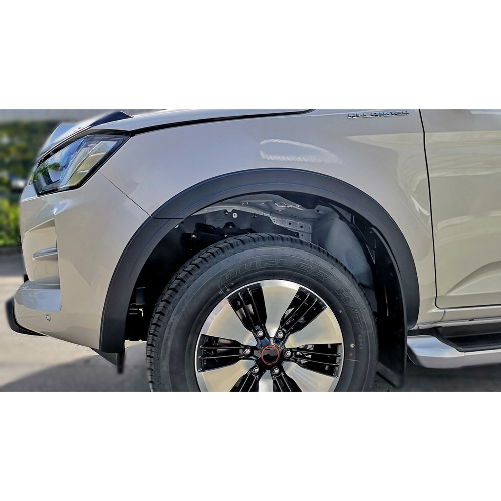 Isuzu D-Max 2022+ 3" V5 Fender Flares - Black