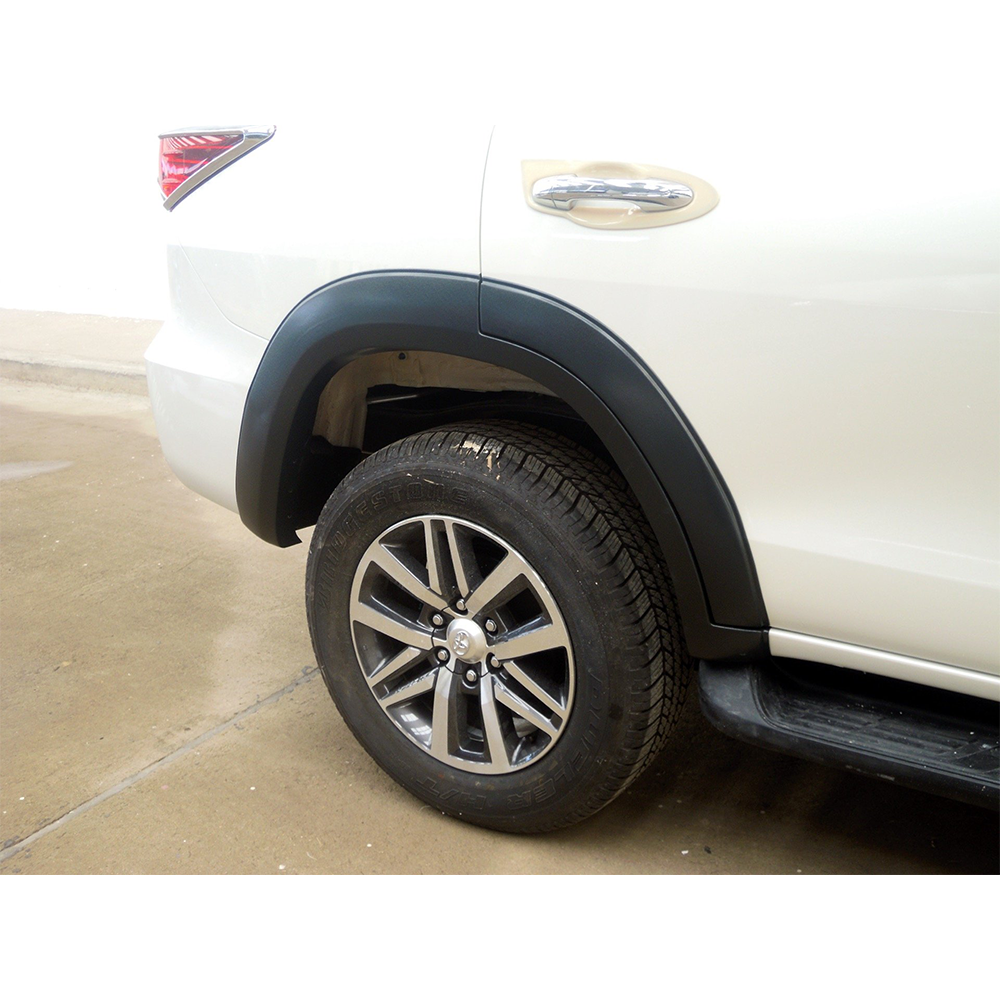 Toyota Fortuner 2016-2020 V1 Fender Flares Orange Peel Matt Black