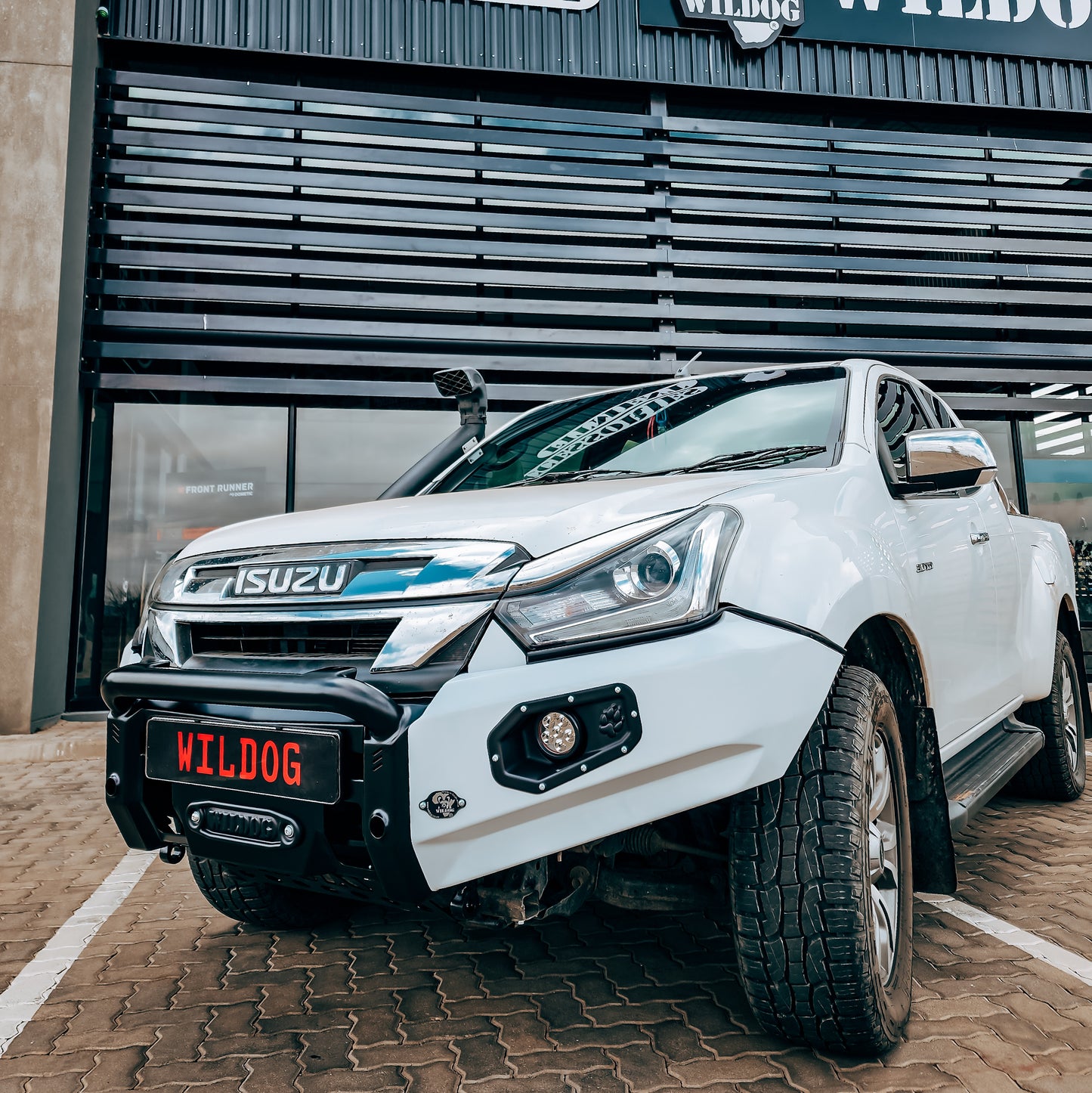 WILDOG Isuzu D-MAX Facelift (2017-2020) K9 Front Replacement Bumper