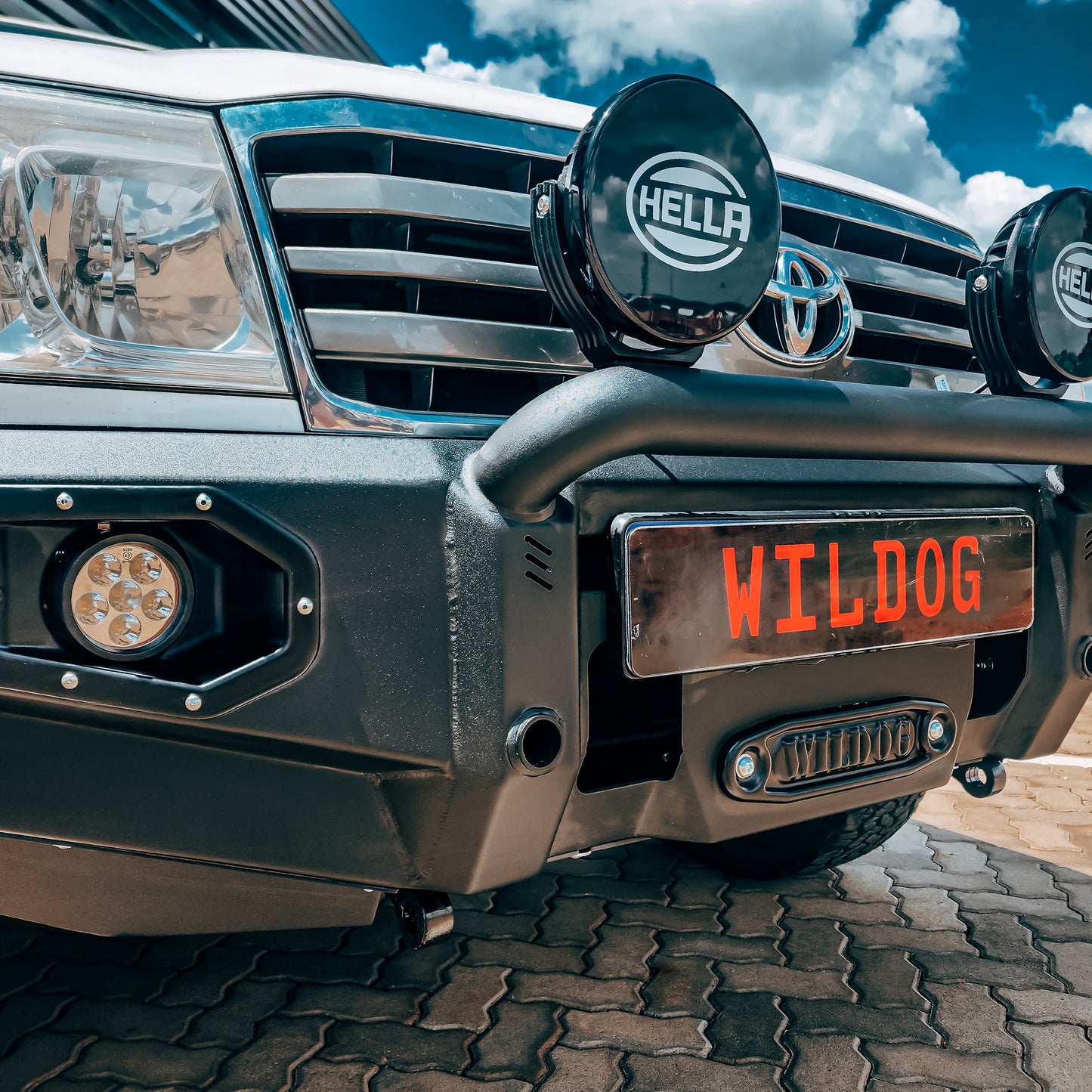 WILDOG Toyota Land Cruiser LC100 (2003-2007) K9 Front Replacement Bumper