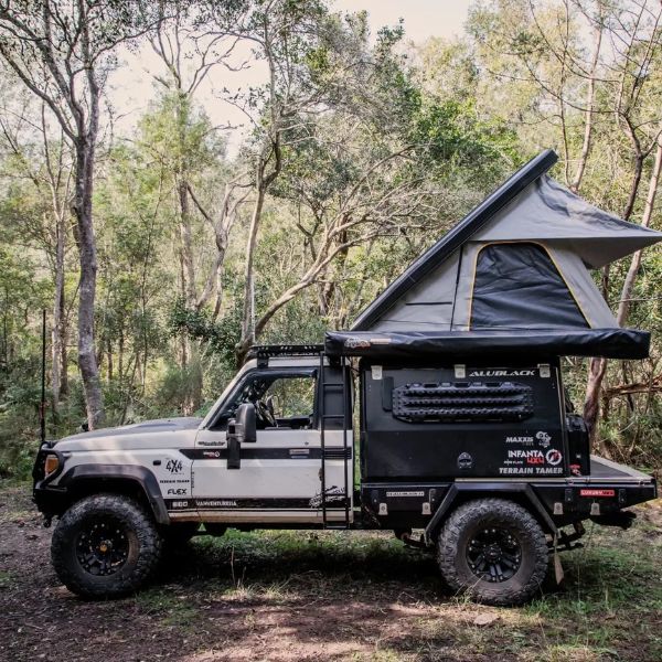 Quick Pitch RTT Rooftop Tent