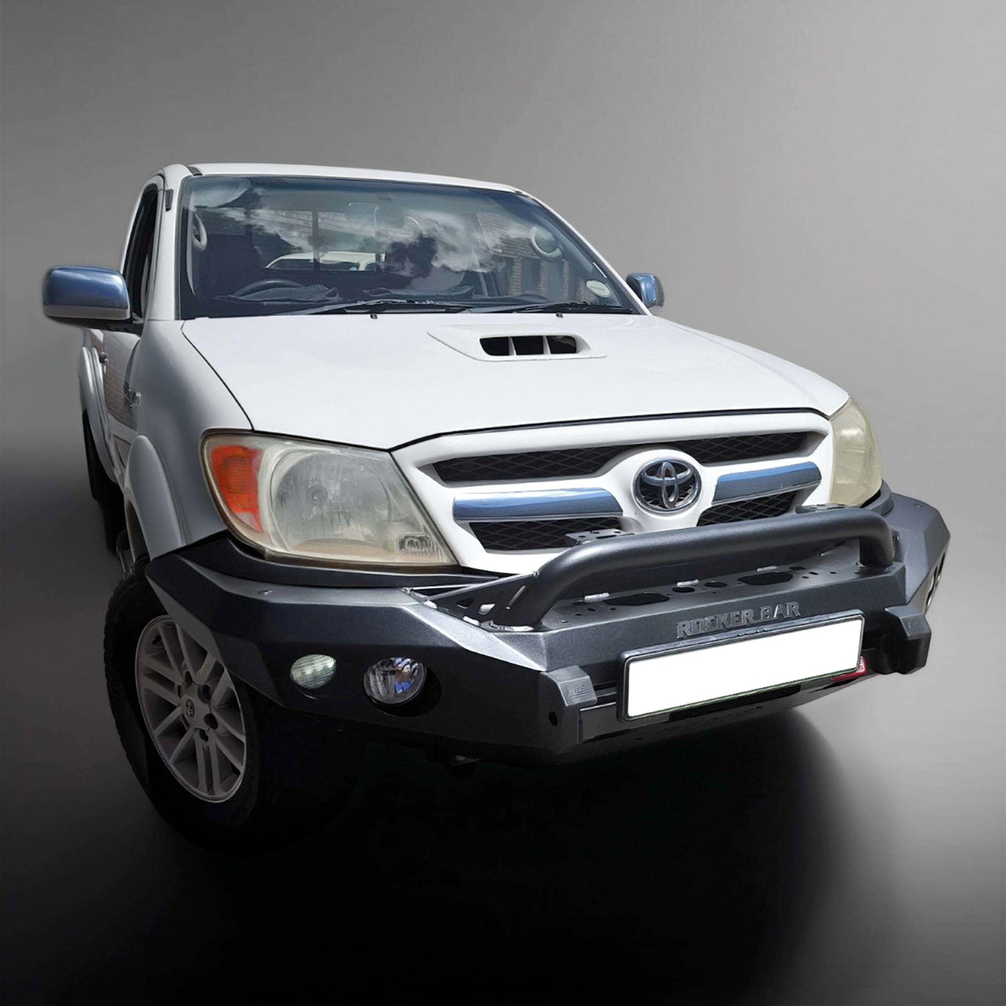 MCC Toyota Hilux D4D (2005-2011) Low Loop Bullbar Bumper