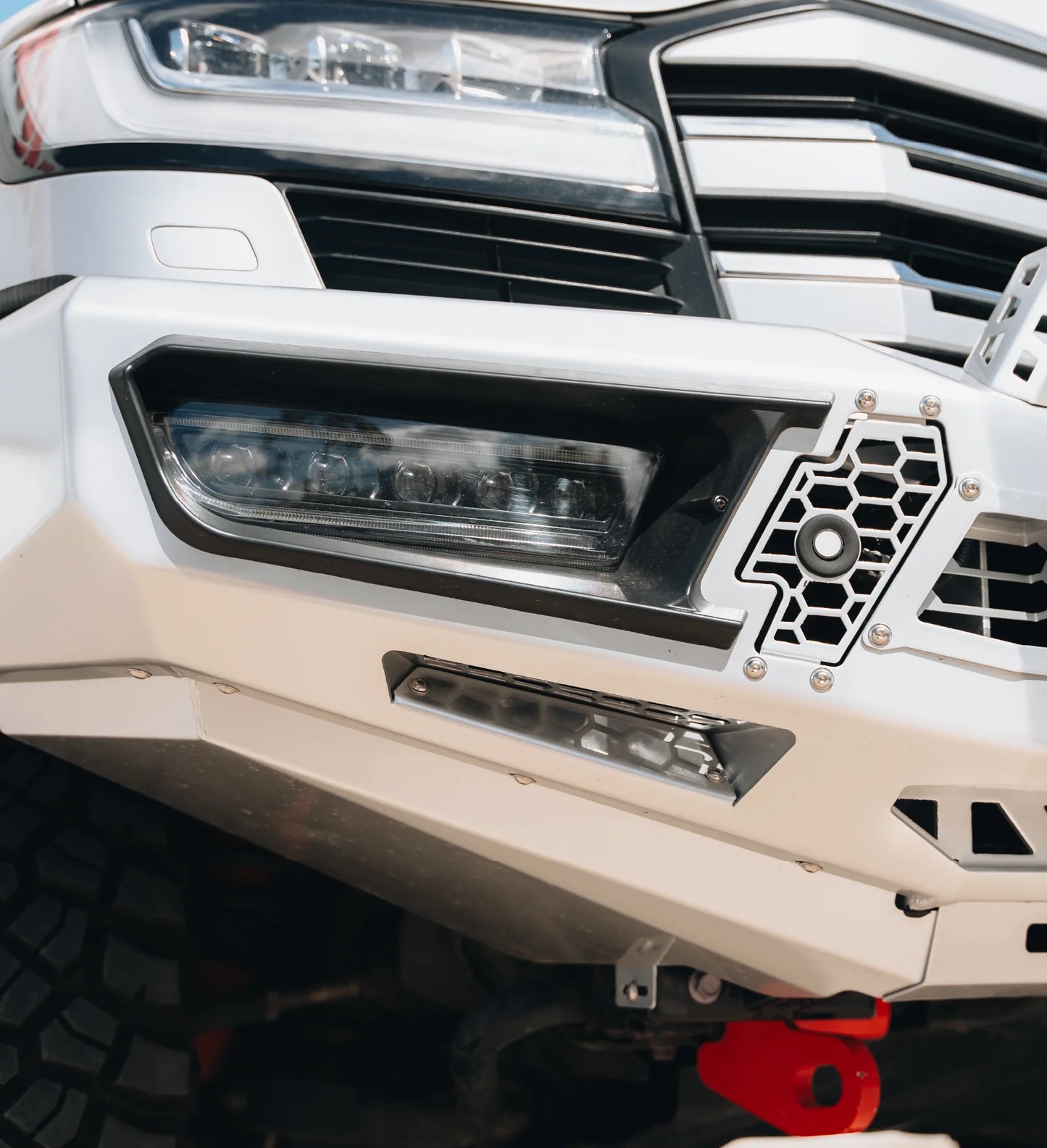 MCC Toyota Land Cruiser LC300 (2022-Present) Pegasus Style Bullbar Bumper