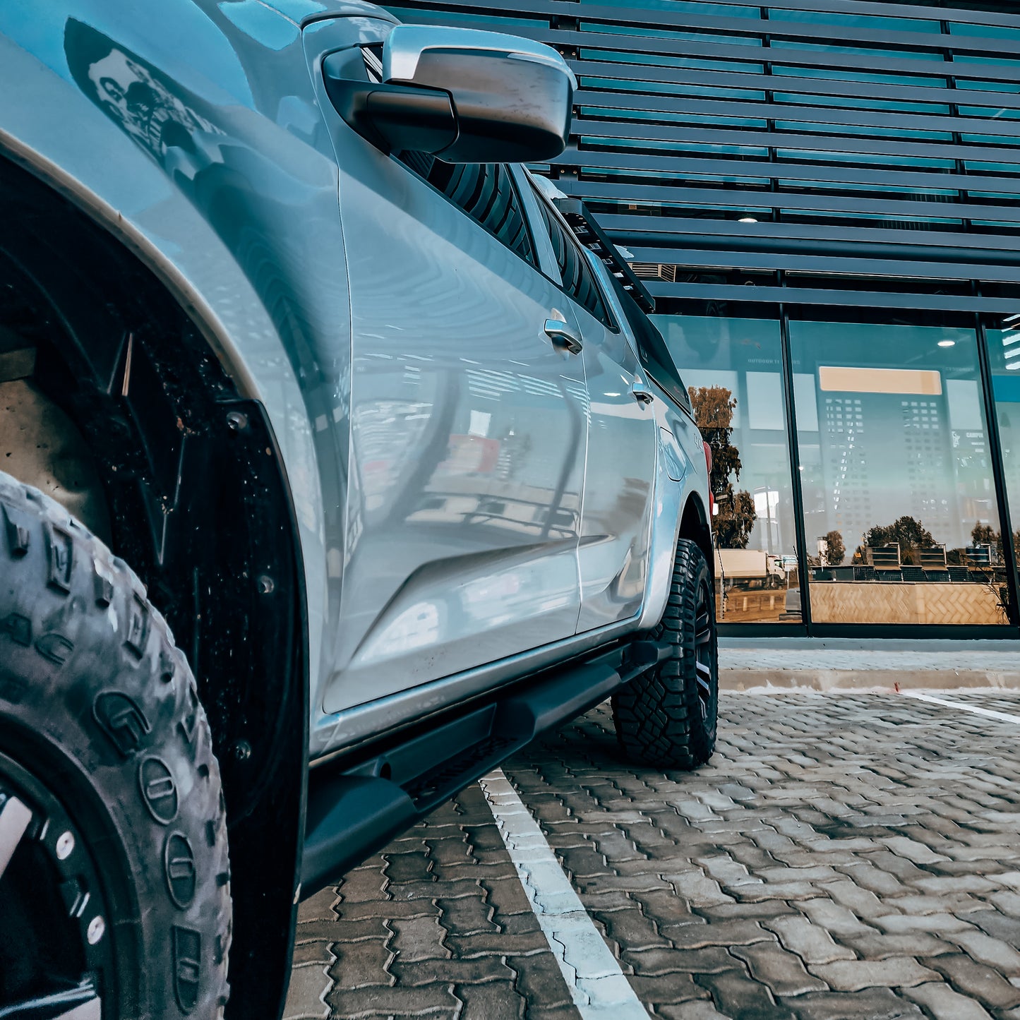 WILDOG Isuzu D-MAX Gen 7 (2022-2025) Rock Sliders