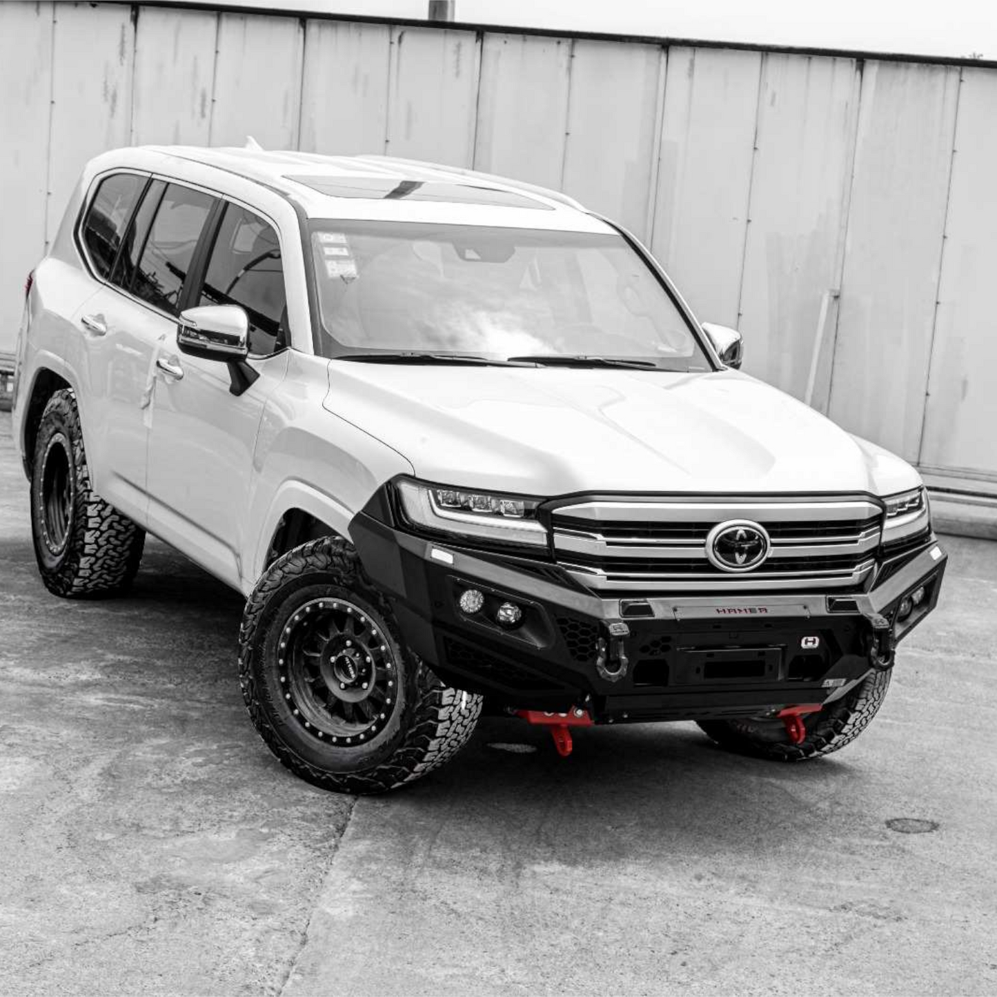 Hamer Toyota Land Cruiser LC300 (2023-Present) King Series Front Bumper (No Bull Bar)