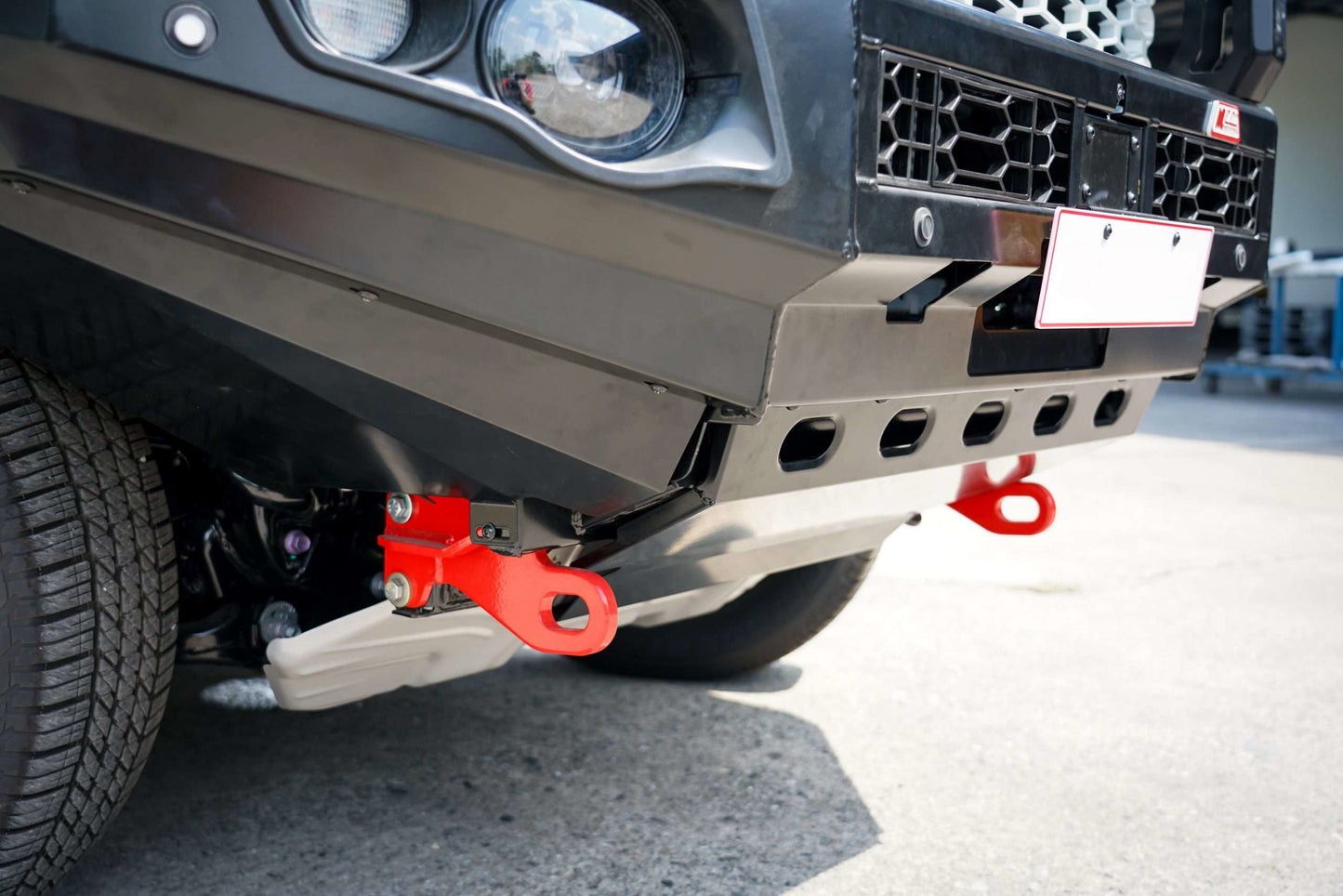MCC Toyota Hilux Travo GD6 (2026-Present) Post Type Front Bullbar Bumper