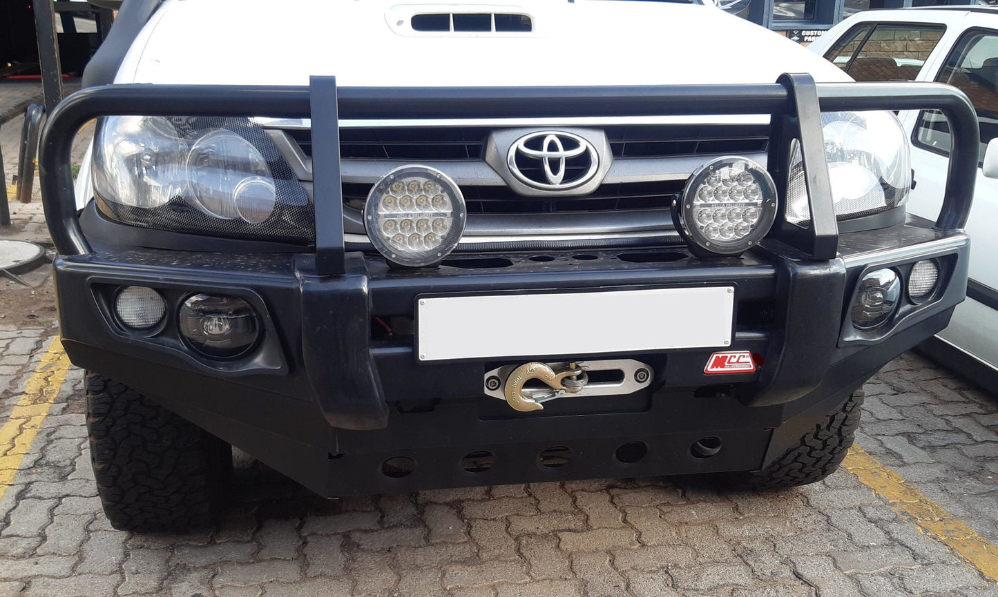 MCC Toyota Fortuner D4D (2005-2011) Post Type Bullbar Bumper