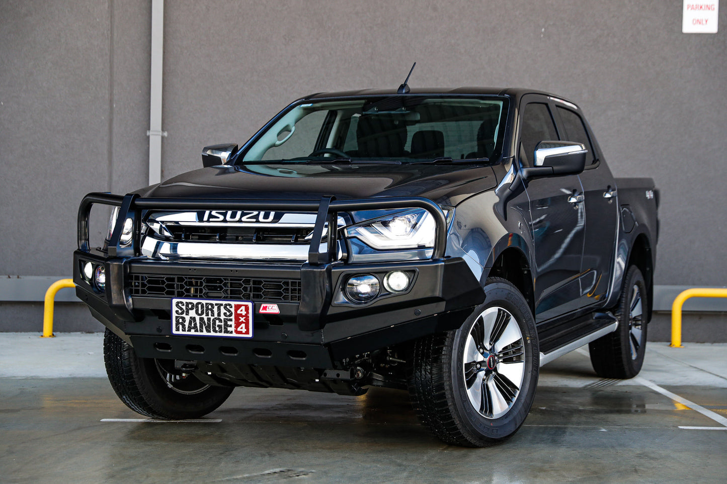 MCC Isuzu D-MAX Gen 7 (2022-Present) Post Type Bullbar Bumper