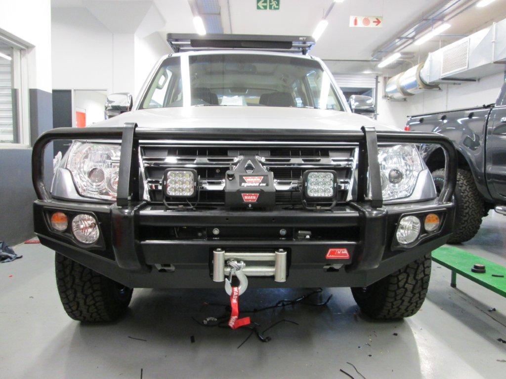 MCC Mitsubishi Pajero BK (2007+) Post Type Bullbar Bumper
