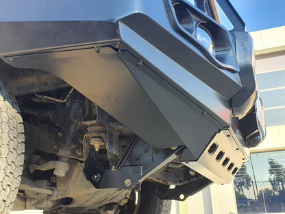 MCC Nissan NP300 (2009-2021) Post Type Bullbar Bumper