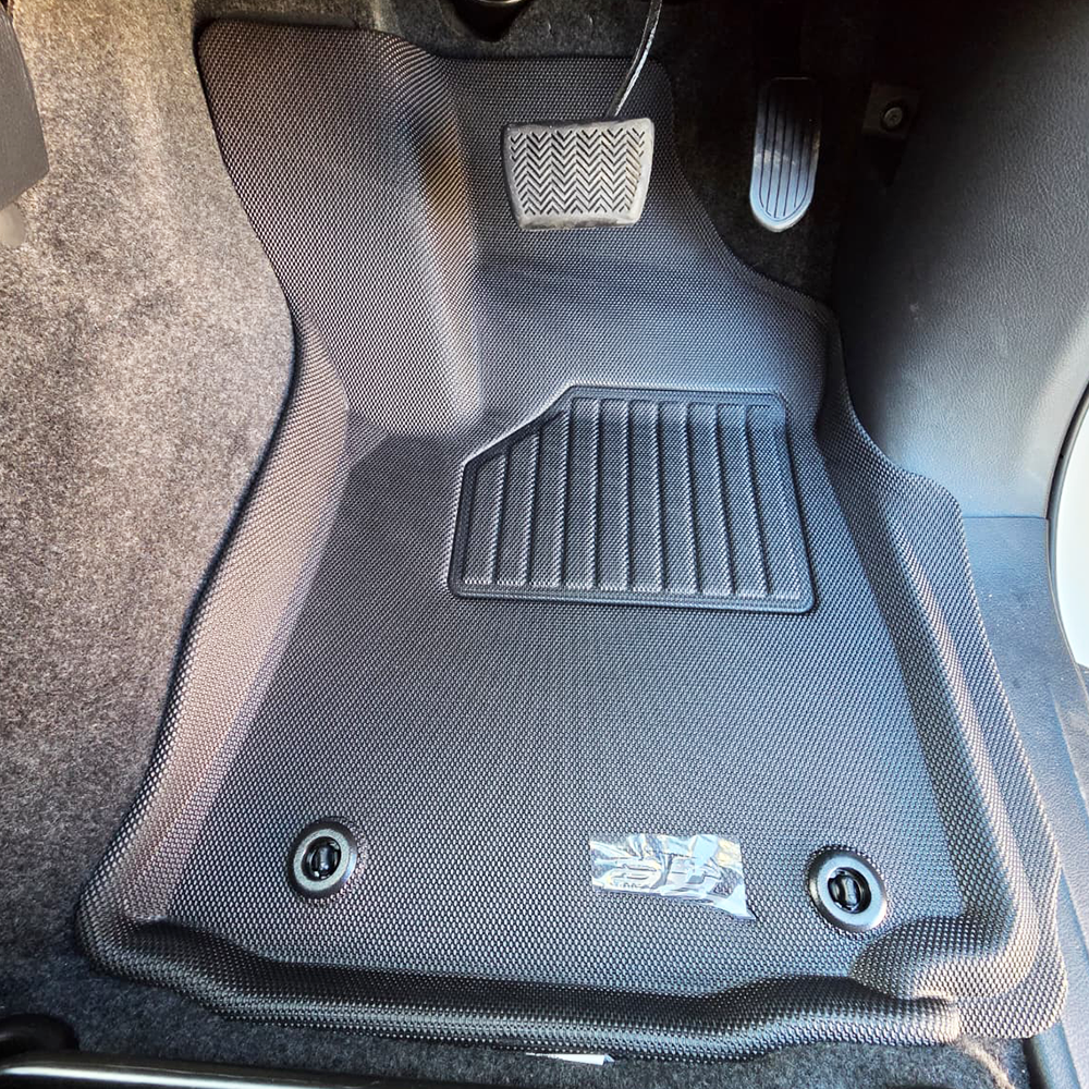 3D MAXpider KAGU Hilux Travo 2026-Present Moulded Floor Mats