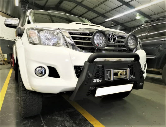 Wildog Toyota Hilux D4D (2011-2015) Bulldog Nudge Bar