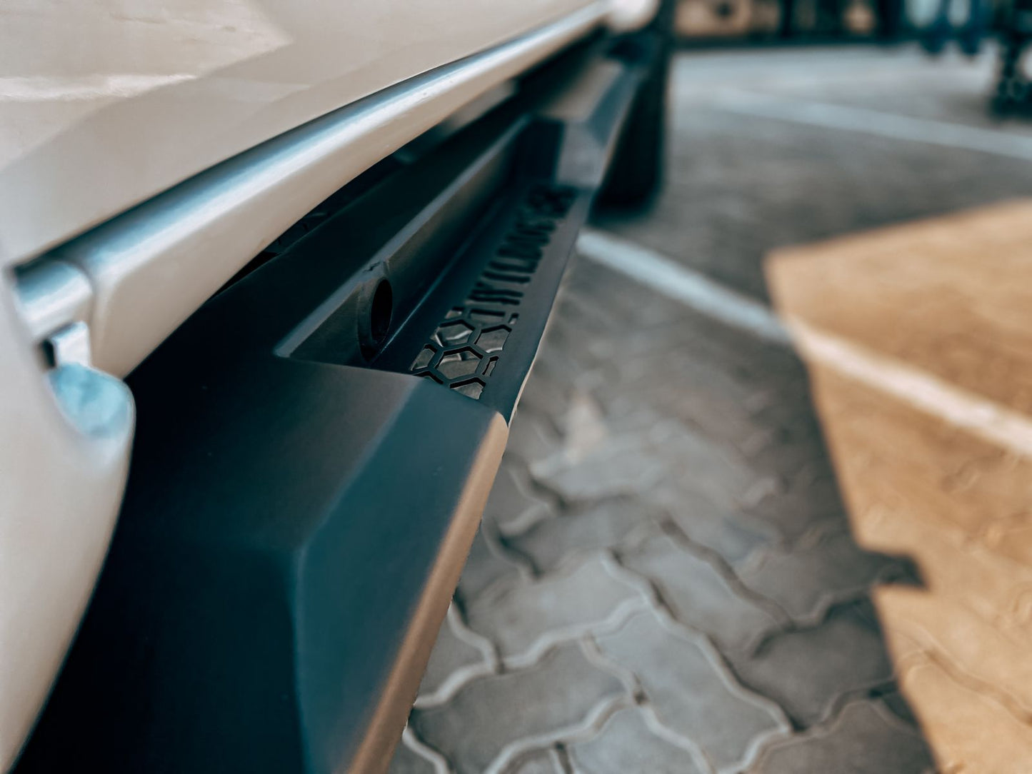 Wildog Toyota Hilux D4D (2005-2015) Warrior Style Rock Sliders