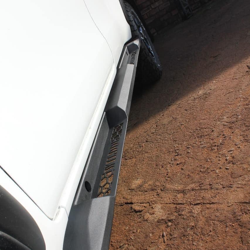 Wildog Toyota Hilux GD6 (2016-Present) Warrior Style Rock Sliders